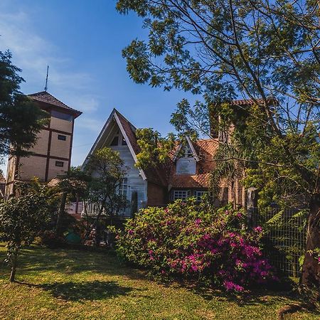 Estalagem Villaggio Alpino Канела Экстерьер фото